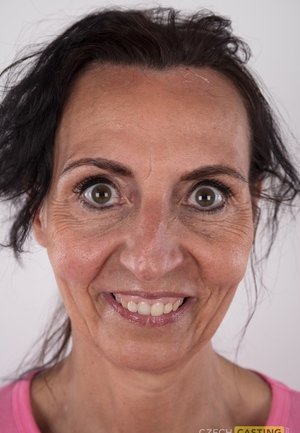 18 year old beauty Agnes takes great care in flaunting perky tits in the nude